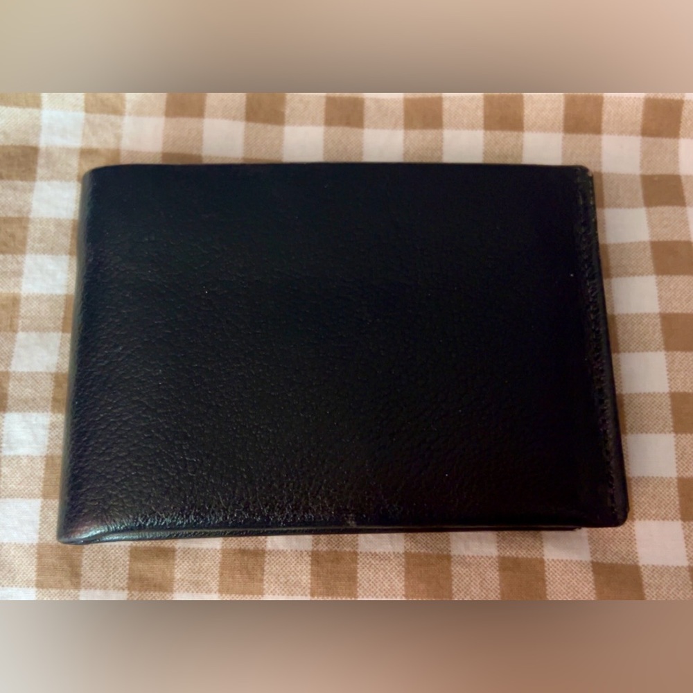 Buxton Black Leather Wallet